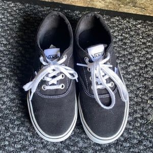 Vans black canvas sneakers -EUC Women’s 6